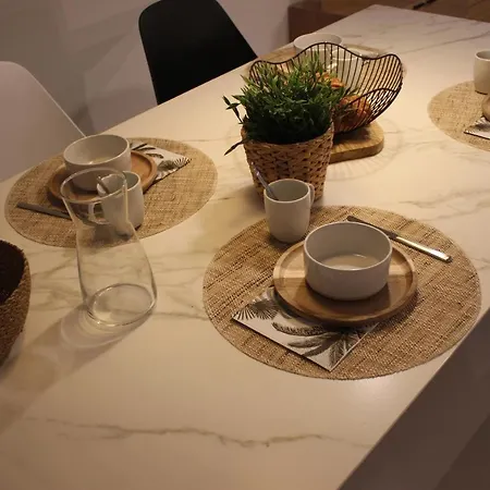 Les Hotes Voies Bouillon