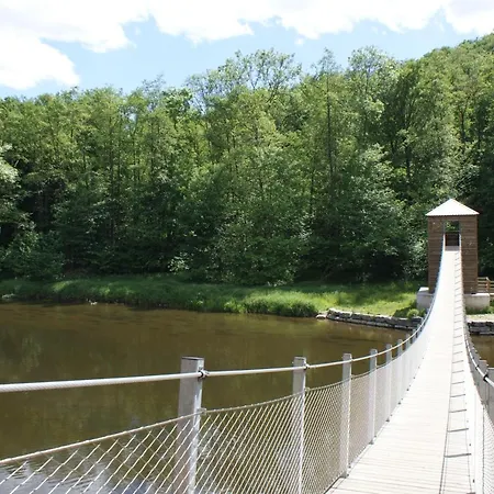 Les Hotes Voies בוילון